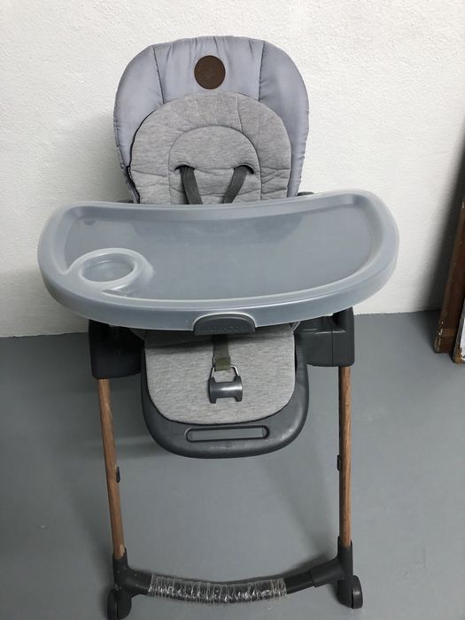 Cadeira de refeição de bebé- Maxi Cosi, modelo Minla.