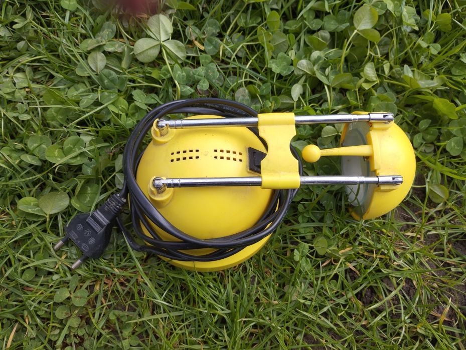 Lampa na biurko składana