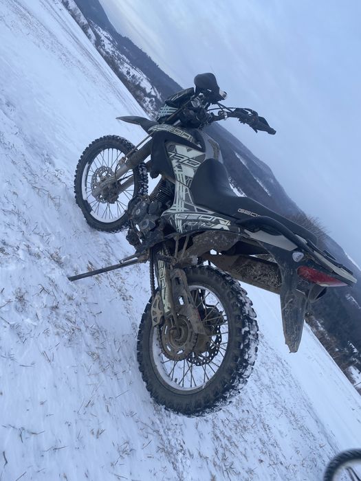 Продам GEON X-ROAD 250