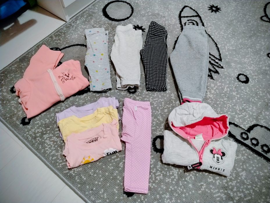 Paka ubrań dla dziewczynki eozmiar 62-68