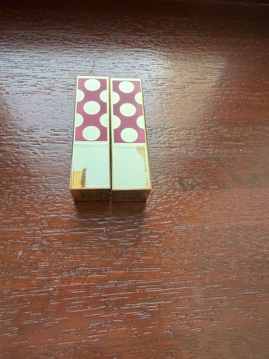 Помади Estee lauder нові