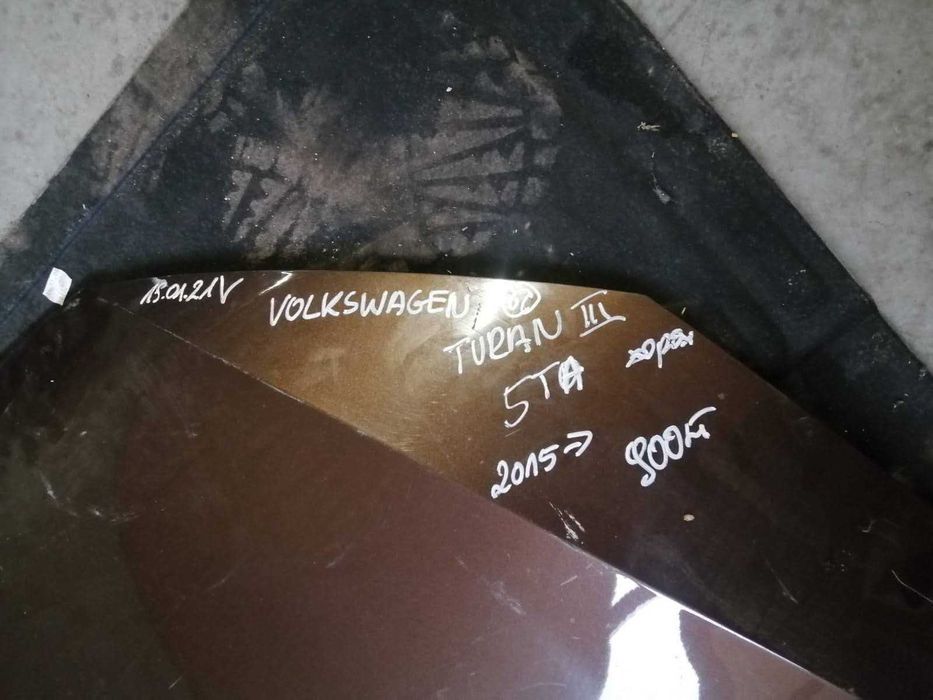 Капот передній Volkswagen Turan