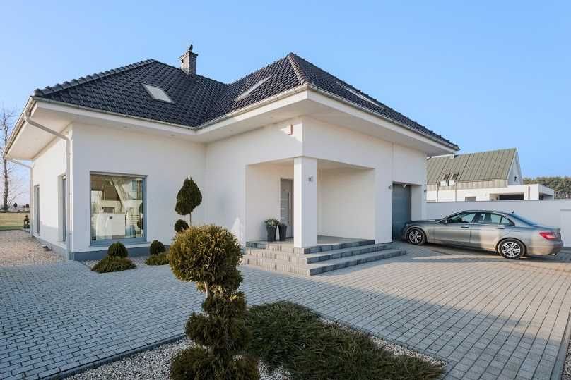 Budowa domów, stany surowe, płyty fundamentowe.
