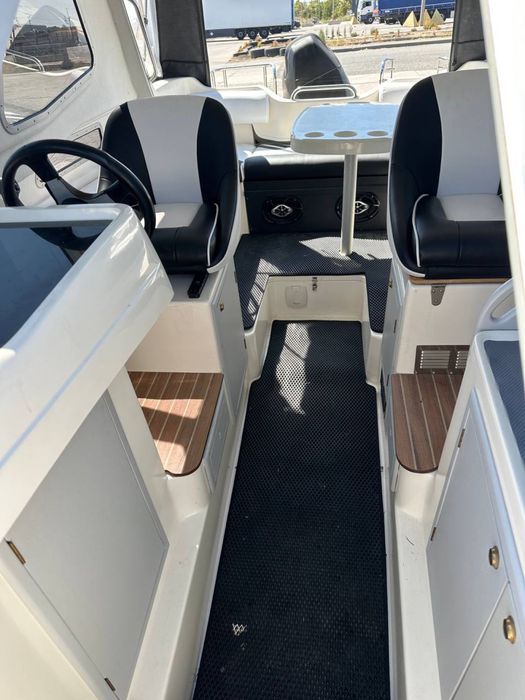 Продам катер FLIPPER 630 OC