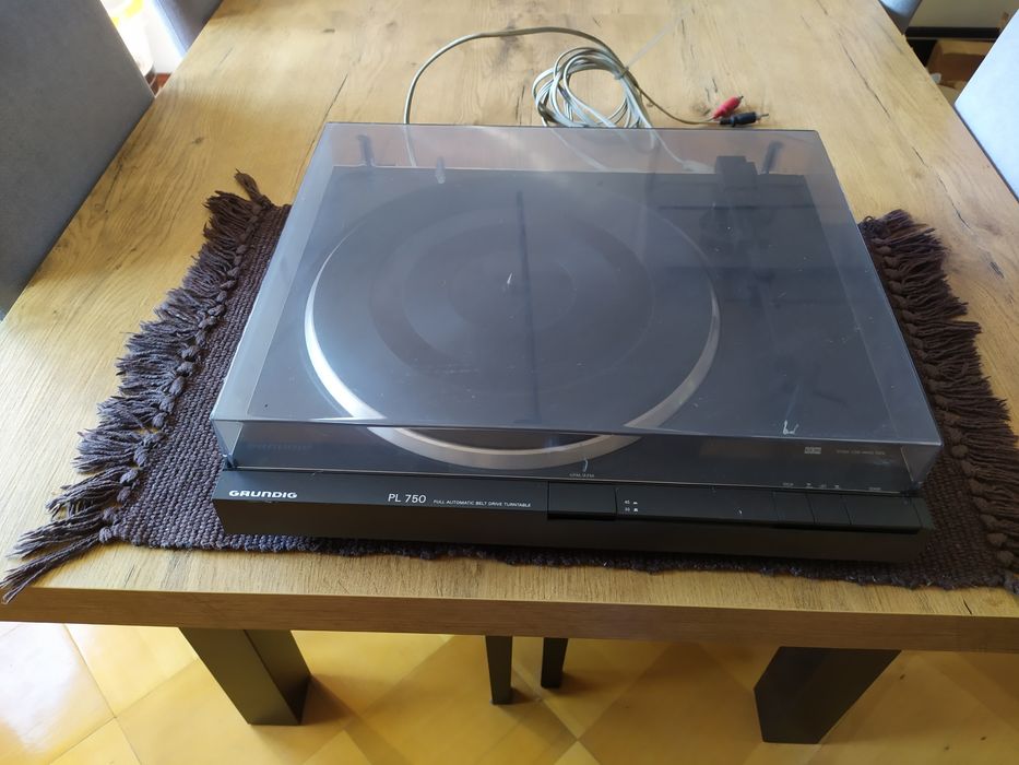 Gramofon Grundig PL 750 automatic