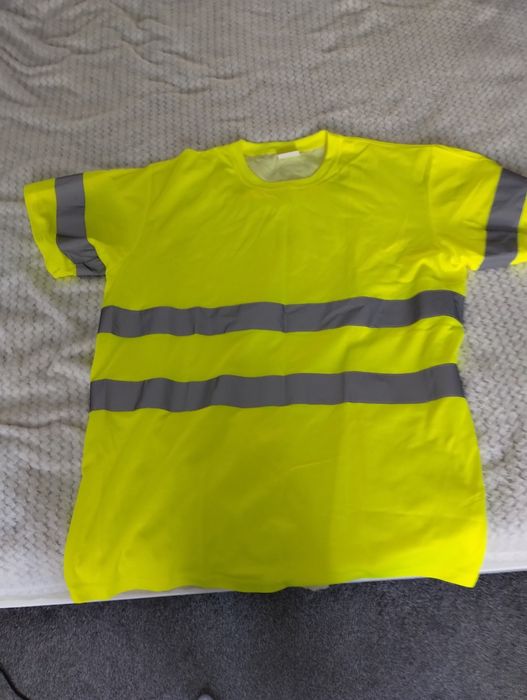 Sprzedam Bluza+spodnie + 4szt koszulki roz.L