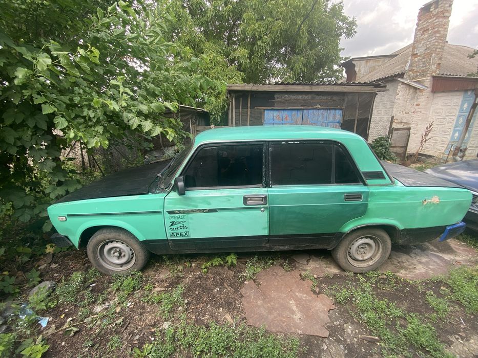 Продам ваз 2105.