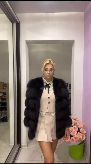 Шубка натуральный финский песец , песцовая шуба белая