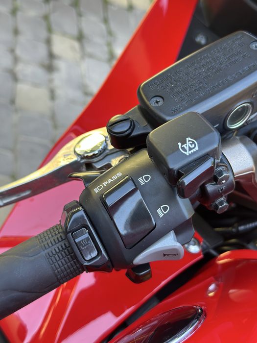 Honda VFR 800 обмін