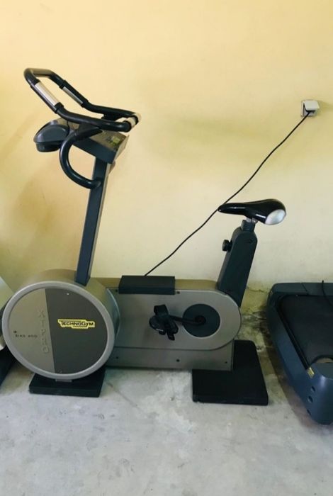 Bicicleta proficional technogym xt pro  600