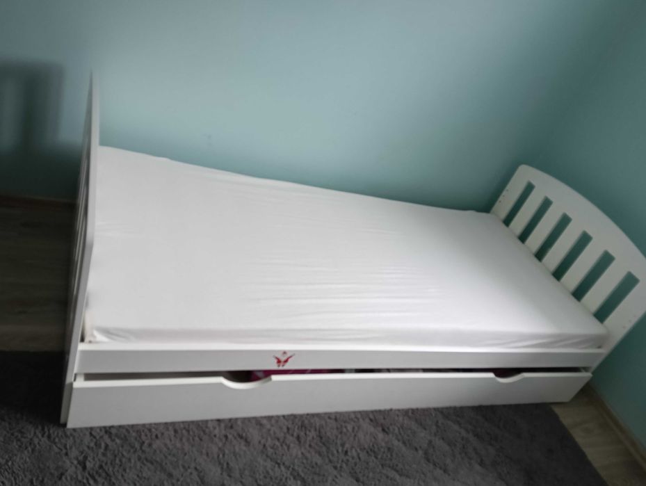 Sprzedam łóżko dziecięce 180*80