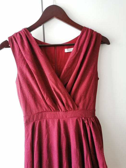 Elegancka długa sukienka