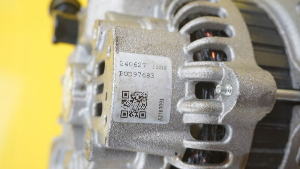SUBARU FORESTER IMPREZA 2.0 B T 05r 177KM EJ205 alternator LRA02102