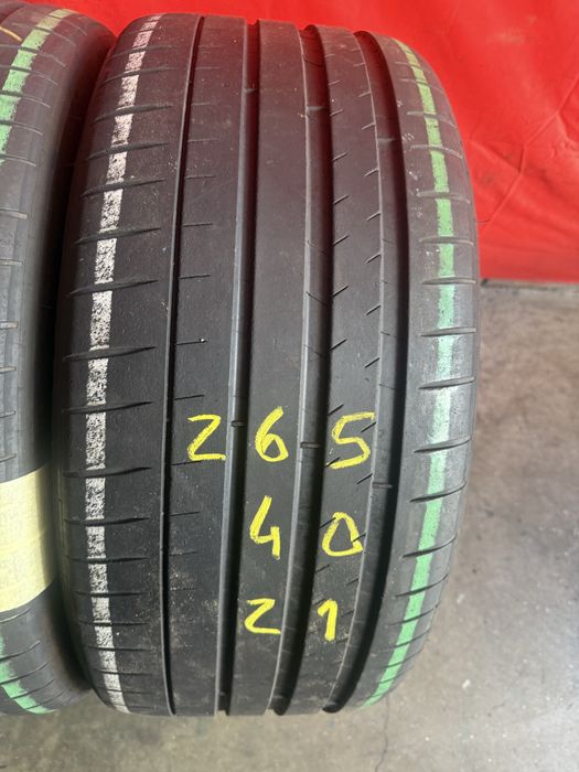 Pneus 265/40/21 + 295/35/21 Michelin + Bridgestone Impecaveis