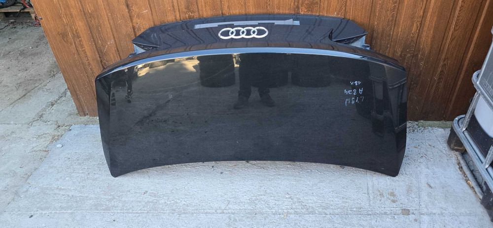 Klapa bagażnika Audi A8 D4