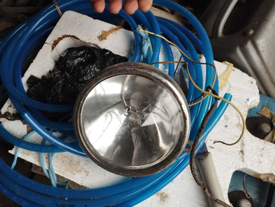 Фароискатель фарошукач