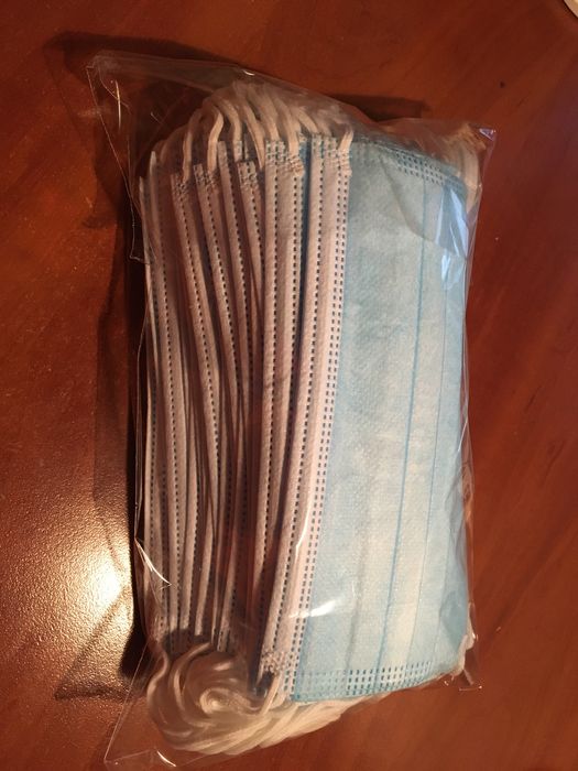 Маска тришарова одноразового використання нестерильна