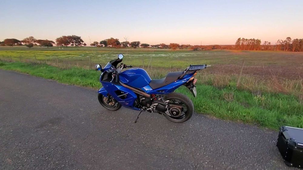 2009 Triumph Sprint ST 1050