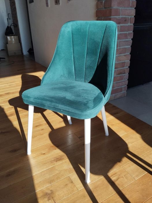 Krzesła 180 zł sztuka jadalnia tapicerowane zielone 6 sztuk