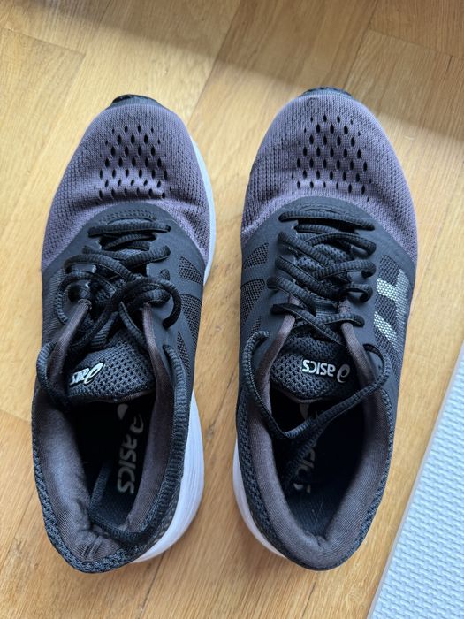Buty Asics RoadHawk FF rozm. 38
