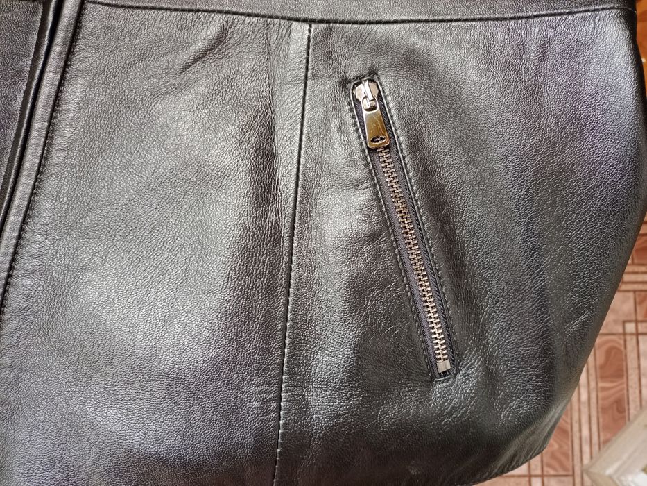 Куртка шкіряна жіноча