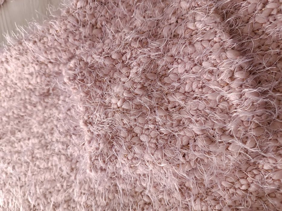 Sweter dziewczęcy alpaka używany pudrowy róż, rozmiar 152 cm