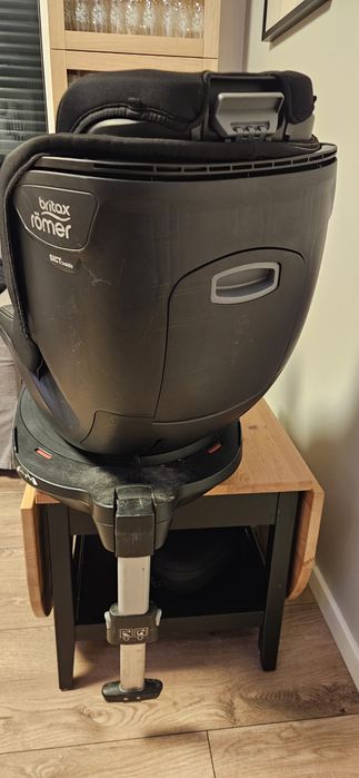 Britax Romer DualFix M i-Size obrotowy 360