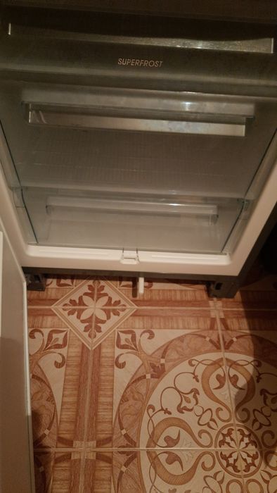 Холодильник 1,80 м