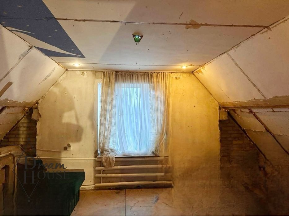 Продаж 2 поверхового будинку