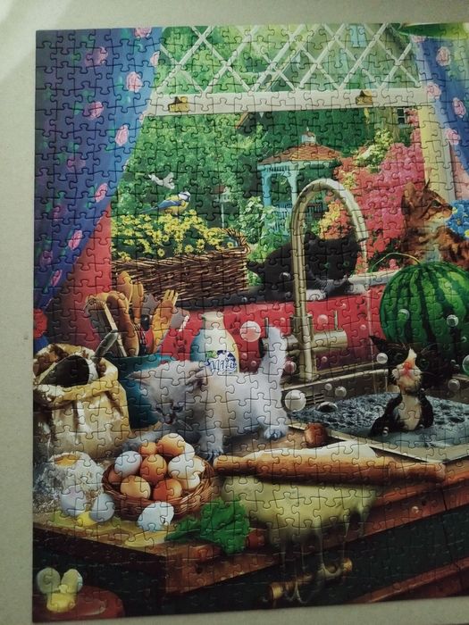 Puzzle 1000 elementów Trefl Tea Time Kociaki rozrabiaki kompletne