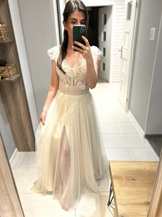 Elizabeth Passion, model 4851T