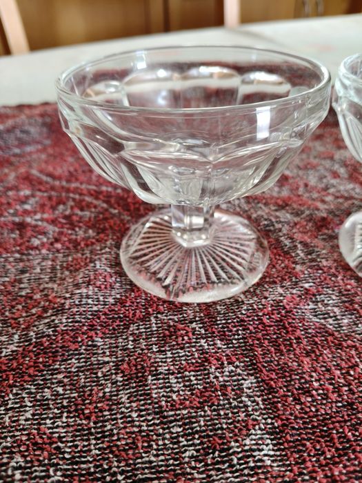 Conjunto vintage de 12 taças em cristal