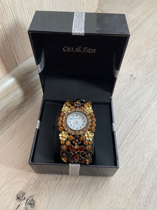 Годинник наручний