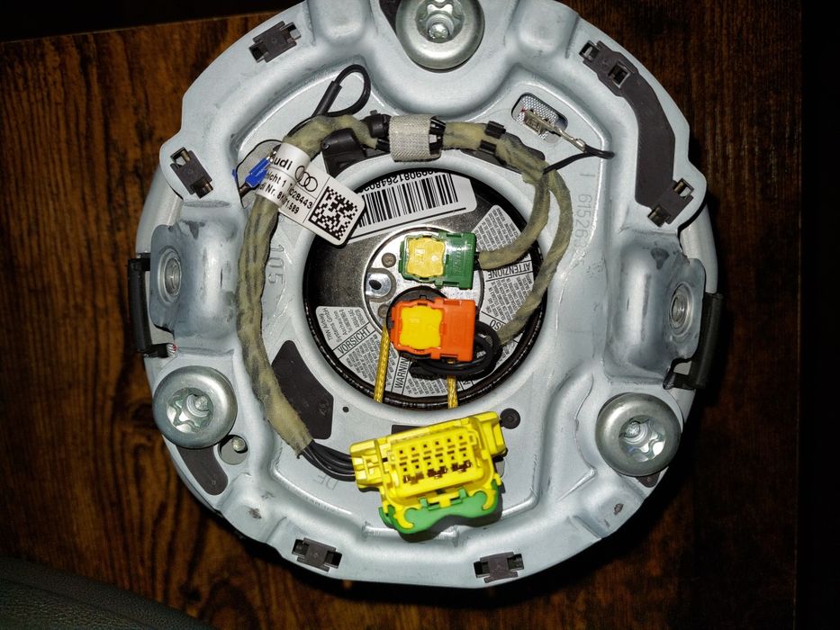 Kierownica Audi A4 B8