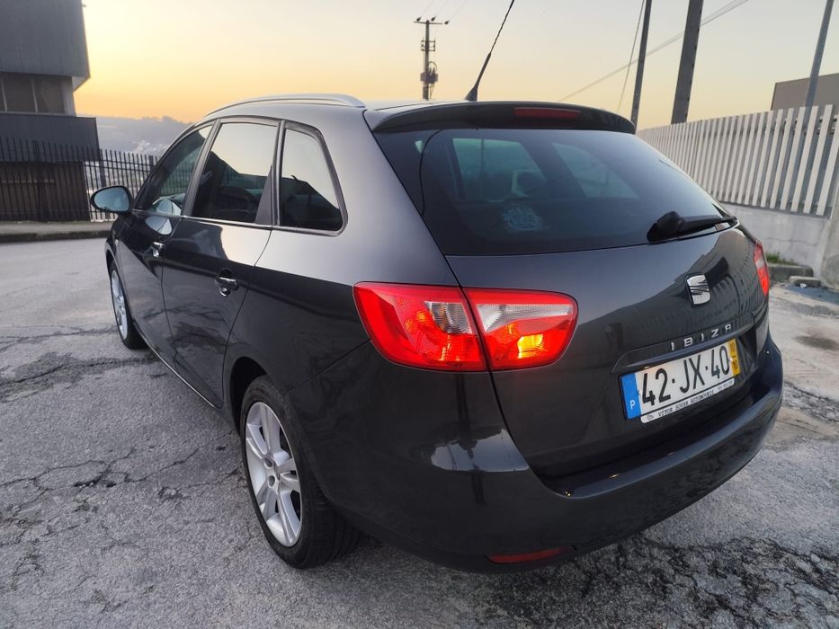 SEAT IBIZA ST  6j