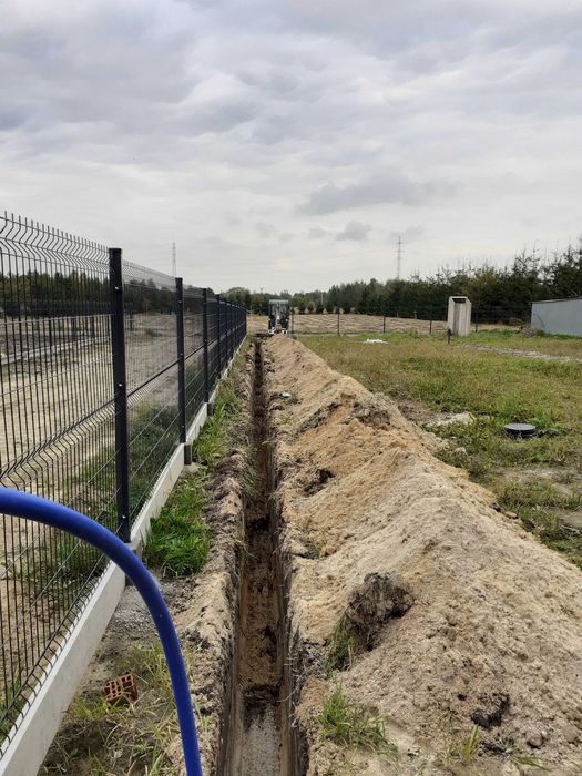 WYKOPY Minikoparka Równanie terenu Utwardzanie Przyłącza Usługi
