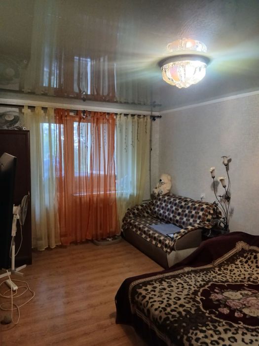 Продам двокімнатну квартиру на Східному 2