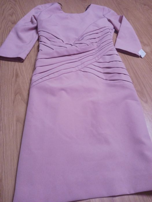 Vestido novo com etiqueta