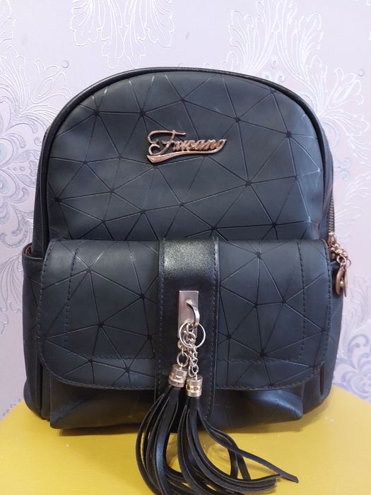 рюкзаки женские,ремни для сумок