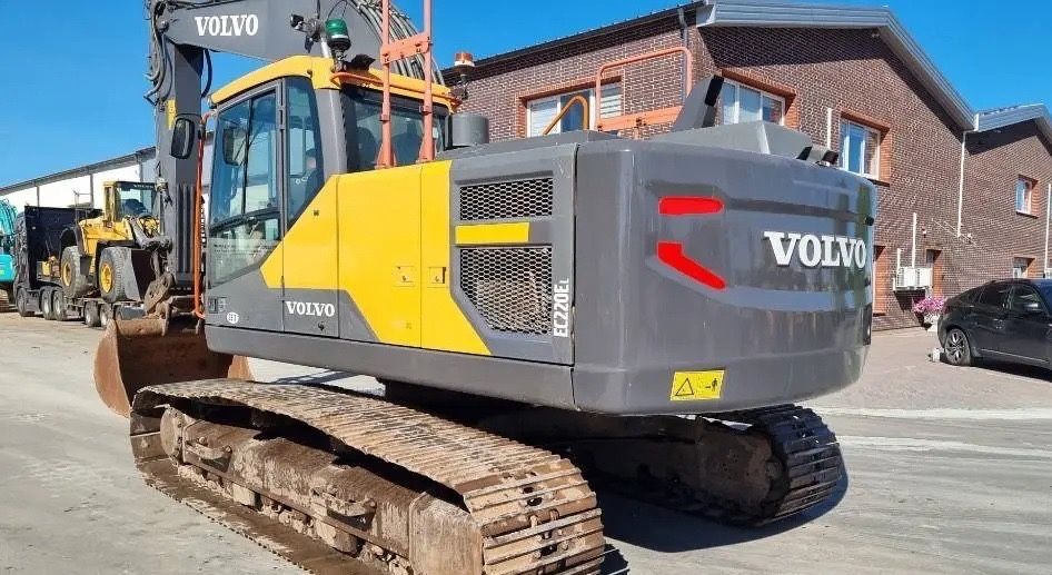 Экскаватор Volvo Ec 220 EL , 2020 года