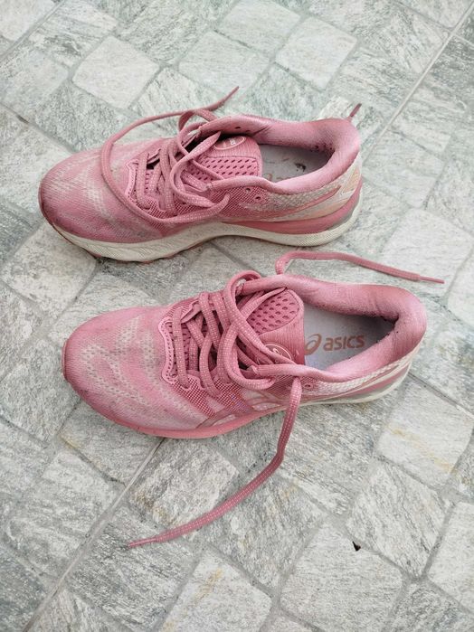 Tênis ASICS  óptimo estado!