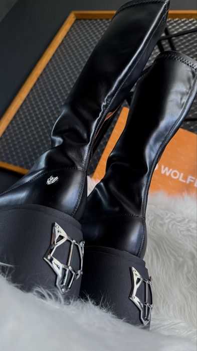 Чоботи Naked Wolfe