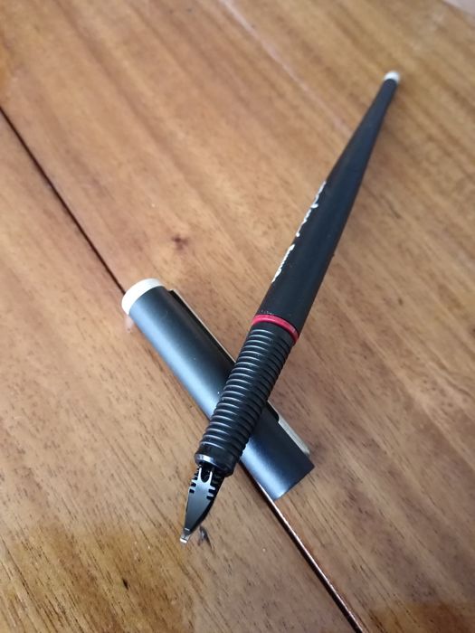 Caneta Rotring Artpen