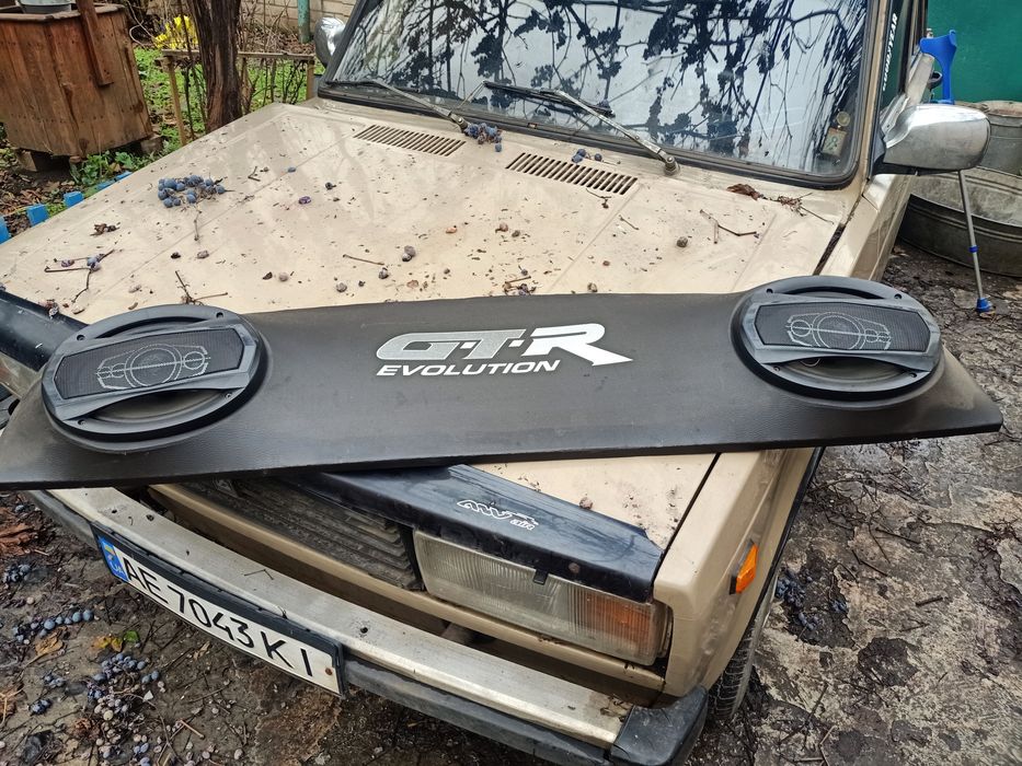 Продам авто динамики.