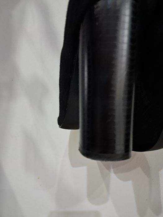 Nowe, zamszowe botki za kolana