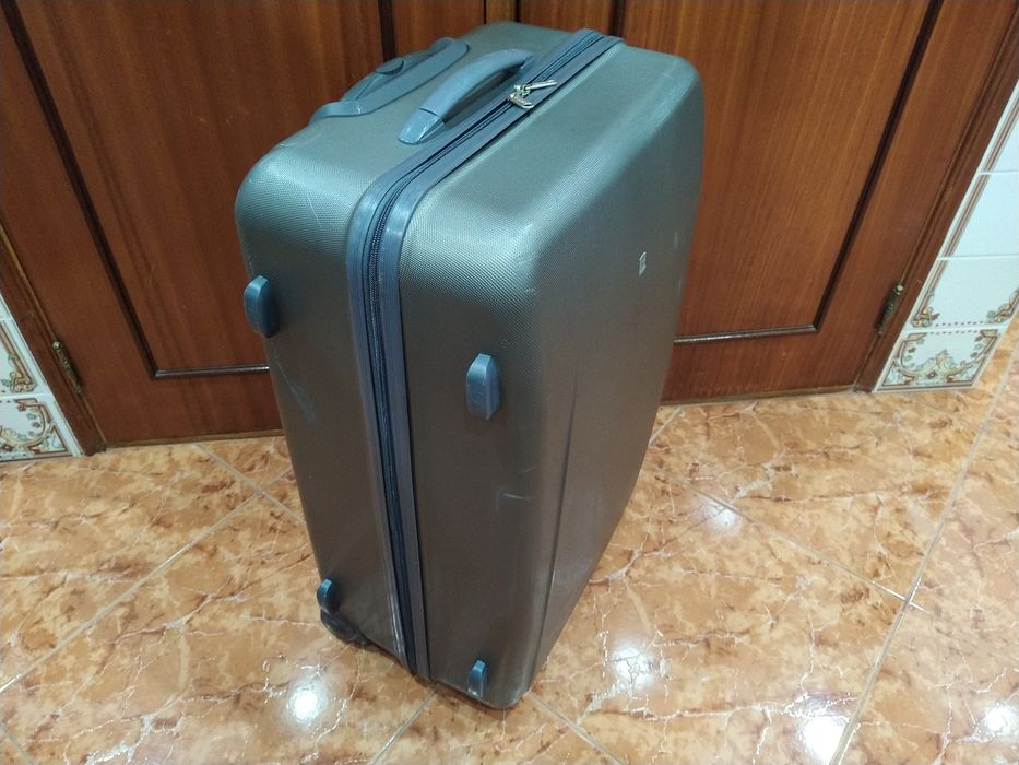 Mala malas de porão até 23 kg viagem casa quarto apartamento vivenda.