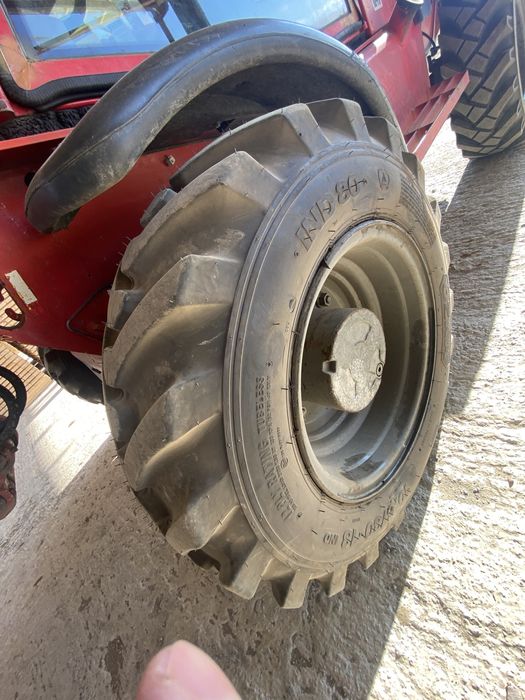 Продам телескопічний навантажувач