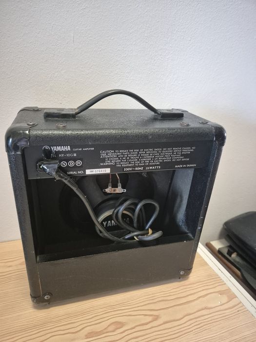 Amplificador Yamaha antigo