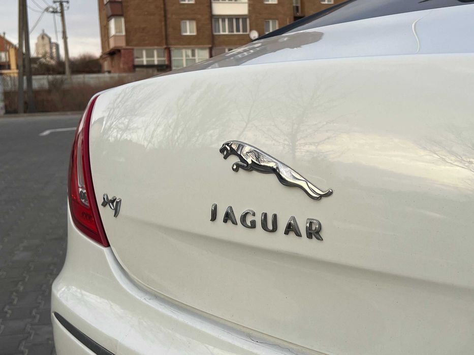 Продам Jaguar XJ 2013 - 3.0 бензин RWD Premium - відмінний стан