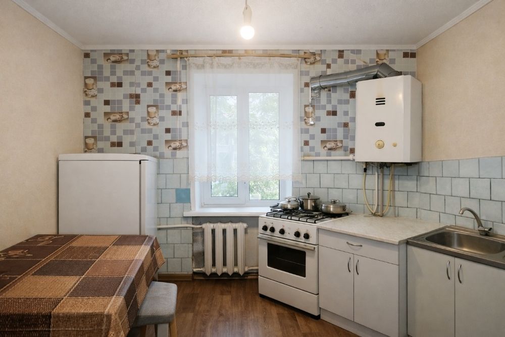 Продам 1к квартиру площадь Победы